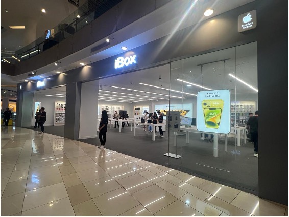 Featured Project - Apple Premium Reseller Booth